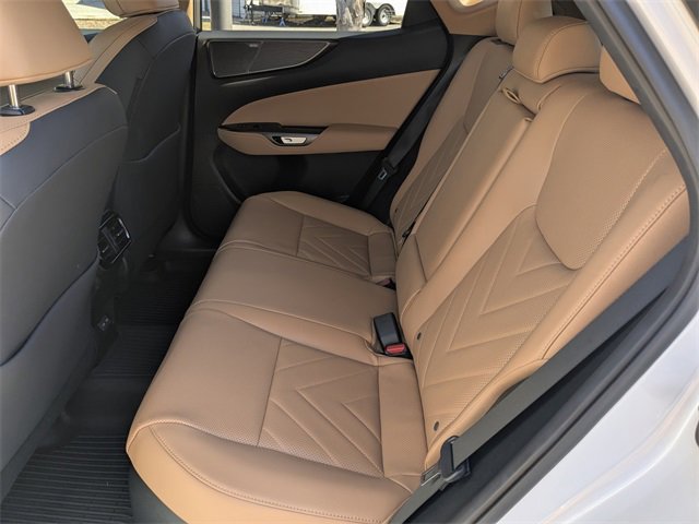 Used 2025 Lexus NX 300h AWD w/ Luxury Package image 15