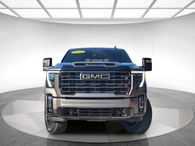 Used 2024 GMC Sierra 2500 AT4 w/ AT4 Premium Plus Package AWD/4WD image 2