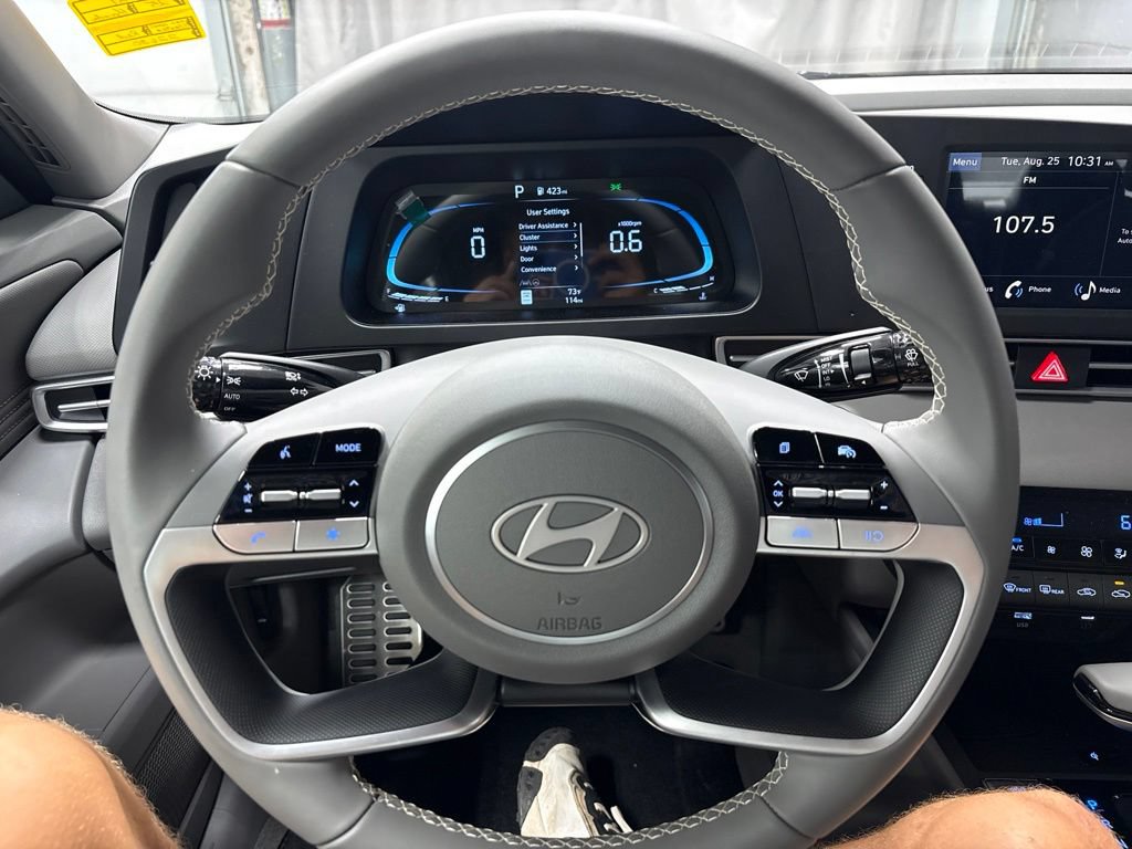 Used 2025 Hyundai Elantra Sport FWD image 12