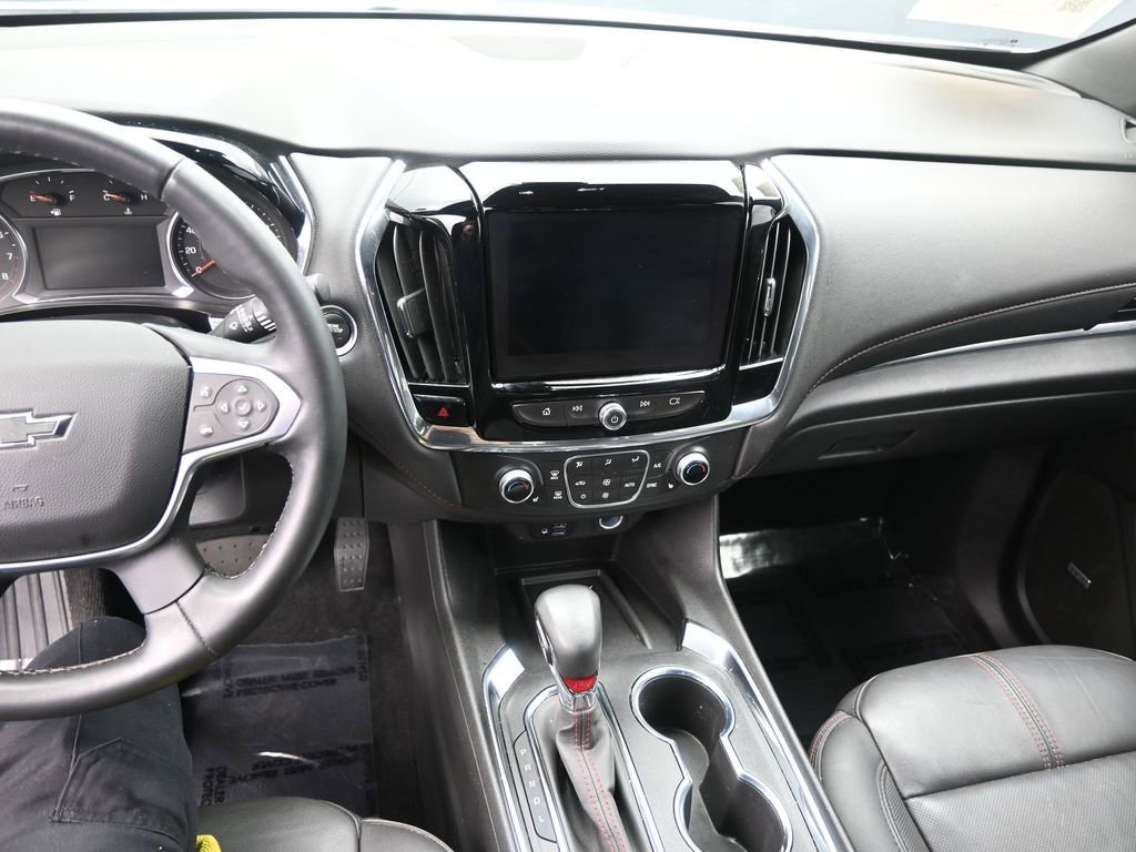 Used 2023 Chevrolet Traverse RS image 13