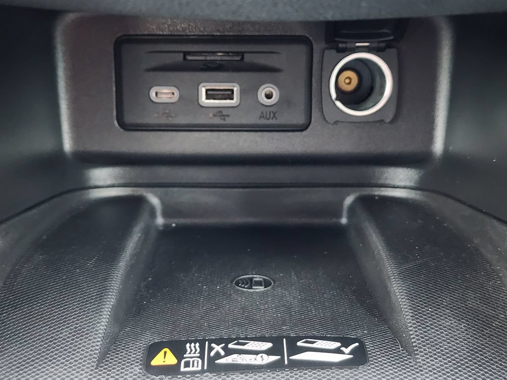 Certified 2019 Chevrolet Equinox Premier FWD image 29