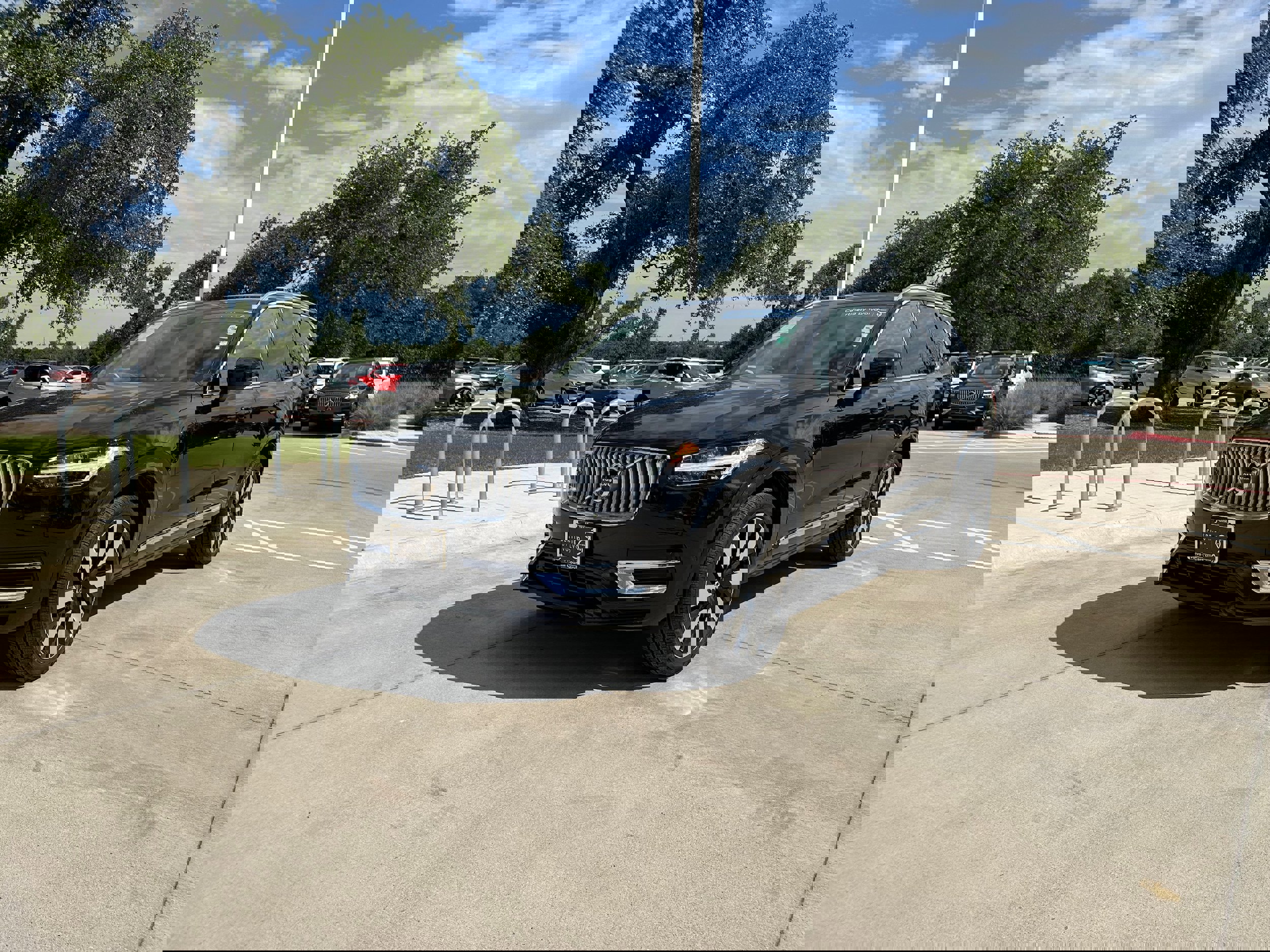 Certified 2024 Volvo XC90 T8 Ultimate image 2