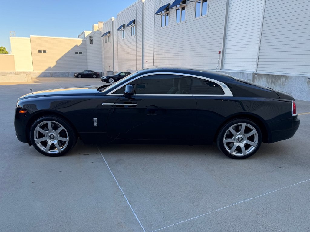 Used 2017 Rolls-Royce Wraith RWD image 6