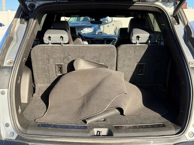 Used 2024 Buick Enclave Premium AWD/4WD image 6