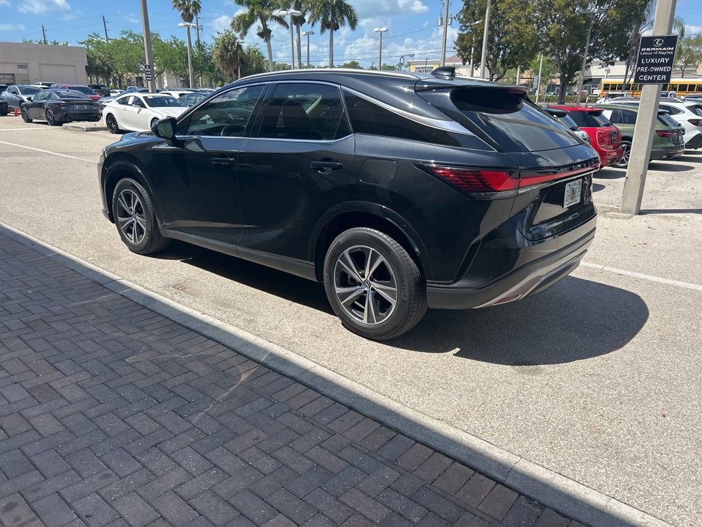 Used 2024 Lexus RX 350 Premium w/ Accessory Package (Z1) image 6