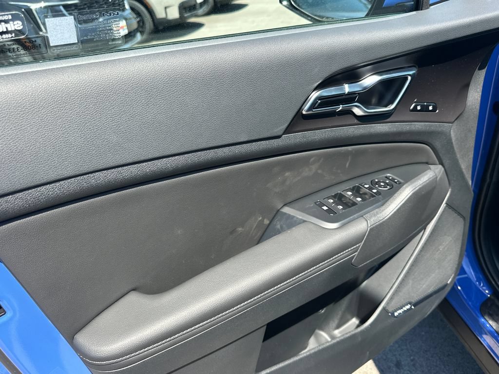 New 2026 Kia Sportage SX AWD/4WD image 10