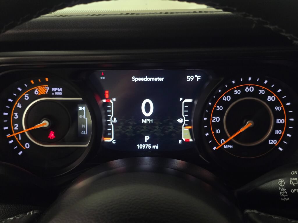 Used 2026 Jeep Wrangler Unlimited Rubicon AWD/4WD image 28