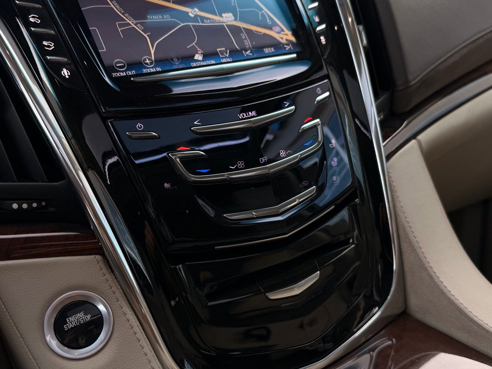 Used 2015 Cadillac Escalade ESV Premium AWD/4WD image 48