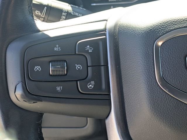 Used 2022 GMC Yukon XL SLT w/ SLT Premium Package image 17