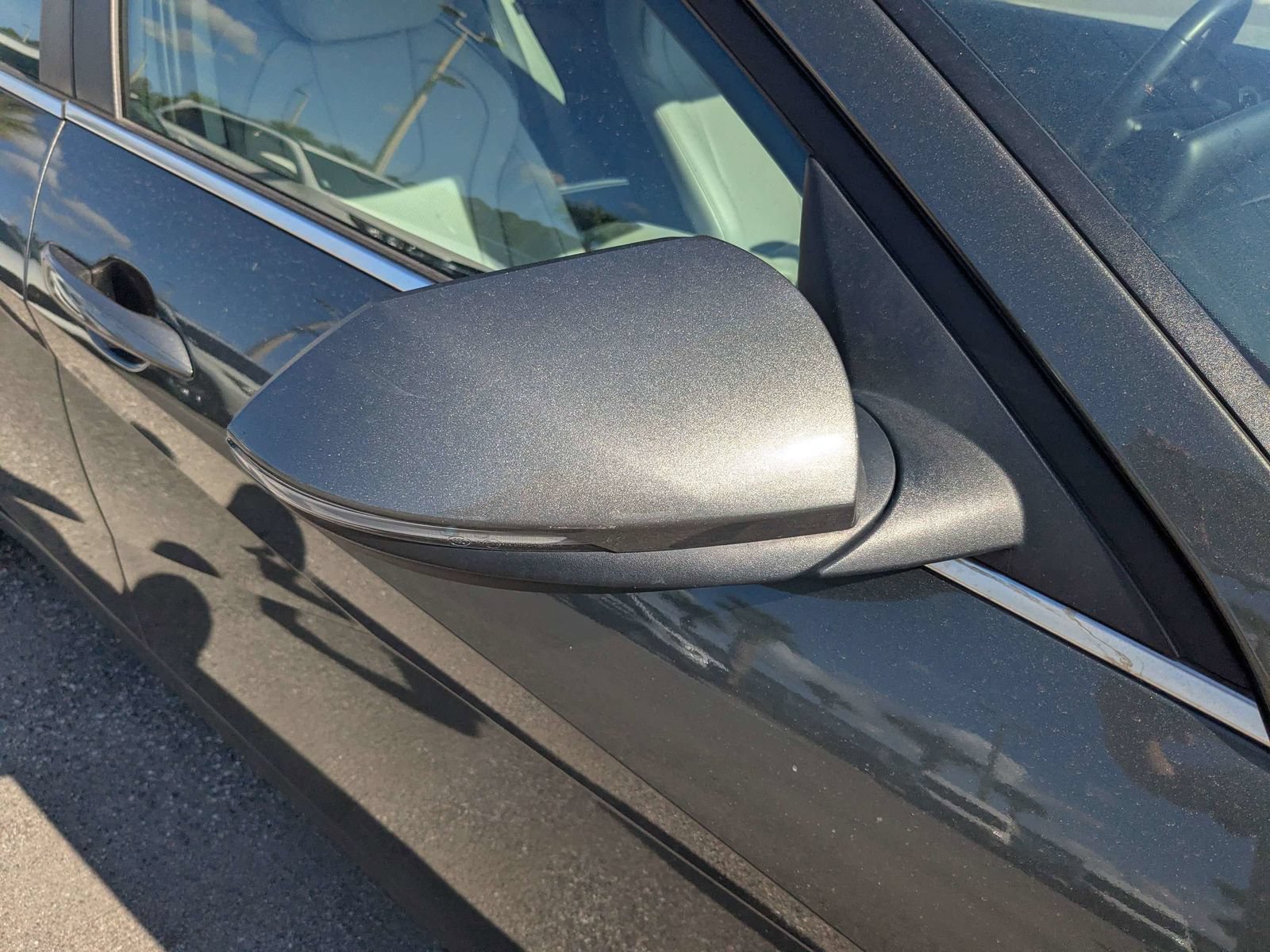 Used 2025 Hyundai Elantra Limited FWD image 12