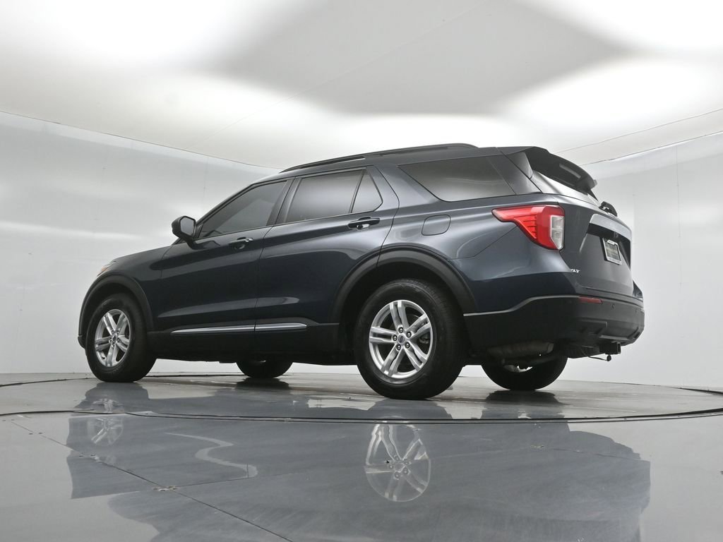 Certified 2024 Ford Explorer XLT image 50