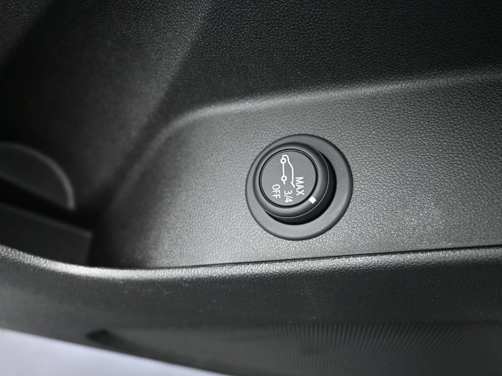 Used 2024 Chevrolet Equinox LT FWD image 20