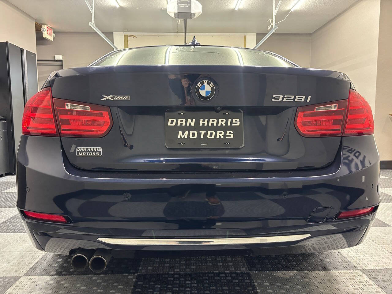 Used 2014 BMW 328i xDrive Sedan AWD/4WD image 9