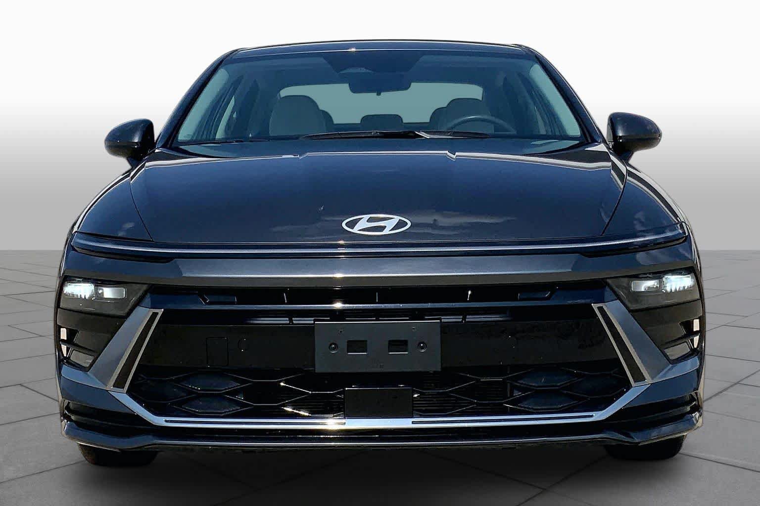 Used 2025 Hyundai Sonata SEL FWD image 4