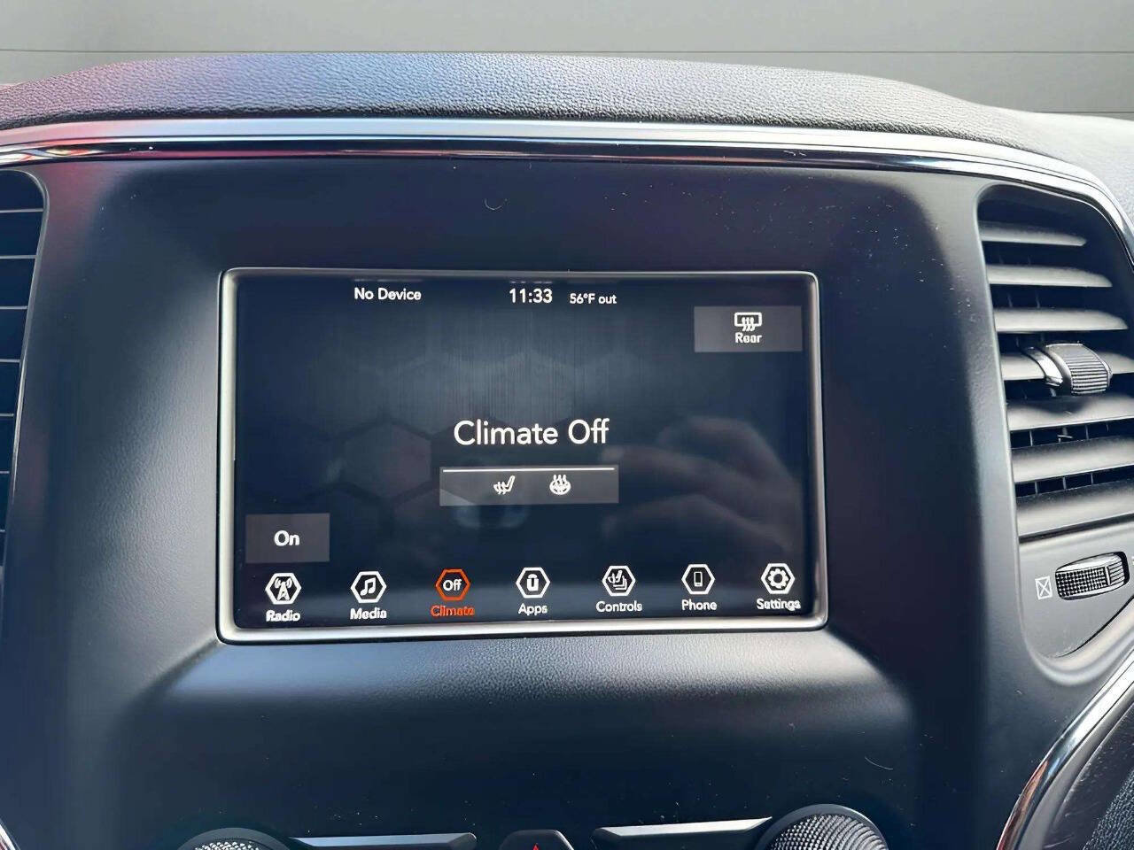 Used 2018 Jeep Grand Cherokee Laredo image 19