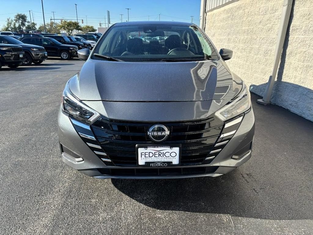 Used 2025 Nissan Versa SV FWD image 11