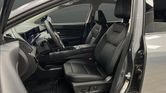 Used 2025 Nissan Murano SV AWD/4WD image 9