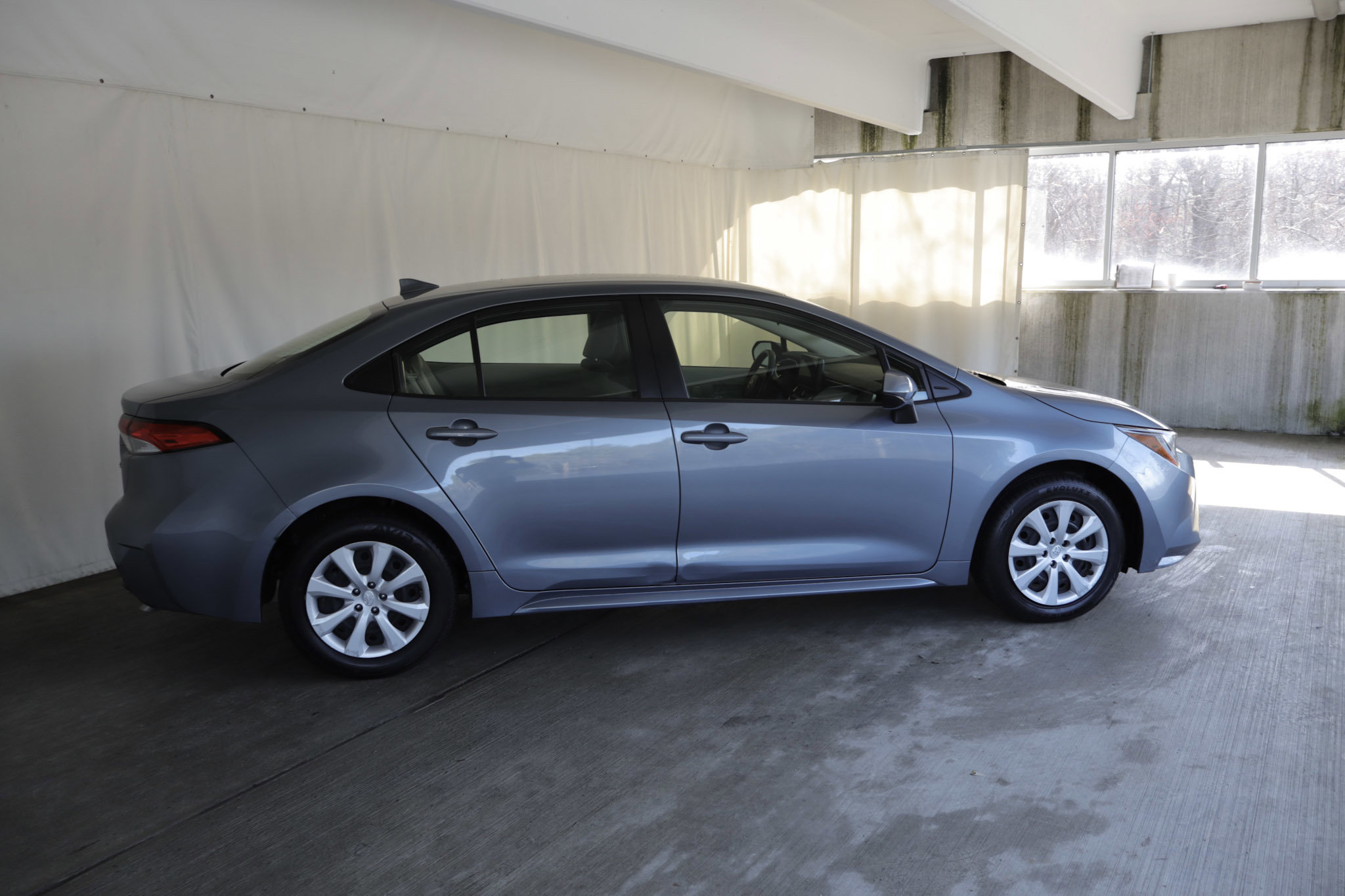 Used 2023 Toyota Corolla LE image 4