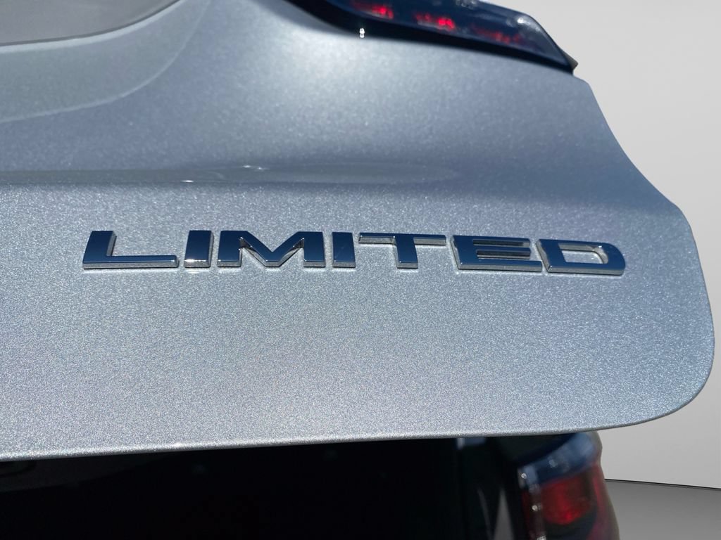 Certified 2025 Jeep Compass Limited AWD/4WD image 18