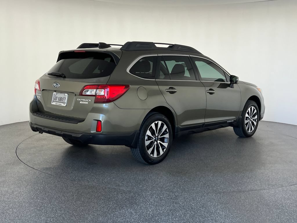 Used 2017 Subaru Outback 2.5i Limited AWD/4WD image 3