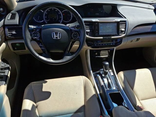 Used 2016 Honda Accord EX-L image 2
