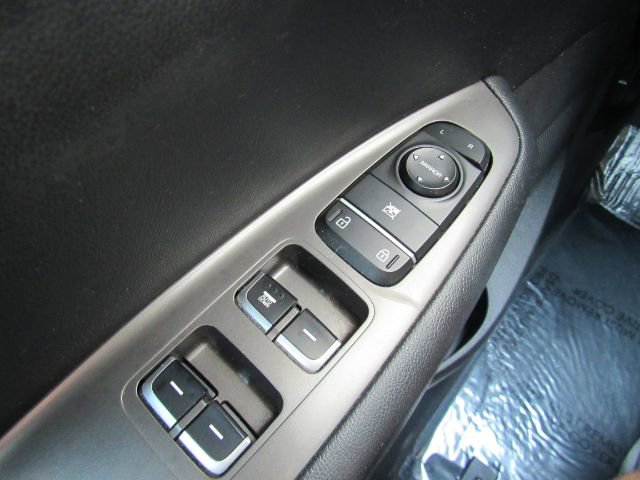 Used 2019 Kia Optima LX image 31