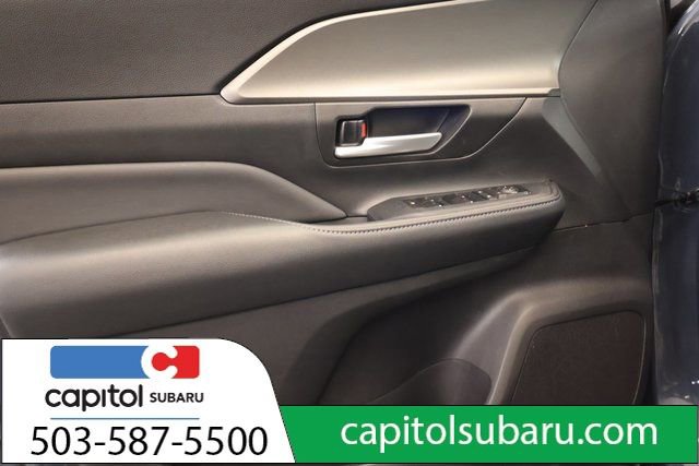 Used 2024 Toyota Grand Highlander XLE image 11