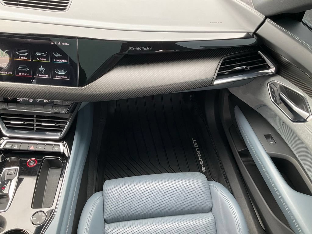 Used 2022 Audi e-tron GT Premium Plus AWD/4WD image 64