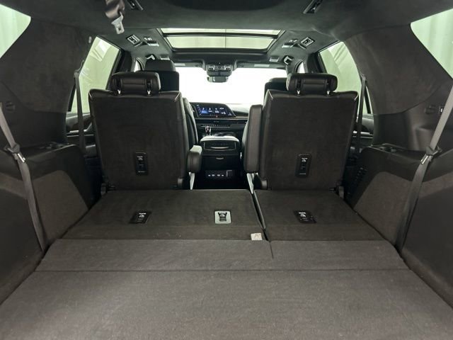 Used 2024 Cadillac Escalade Sport Platinum AWD/4WD image 35