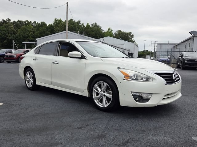 Used 2014 Nissan Altima 2.5 SL w/ Moonroof Package FWD image 7