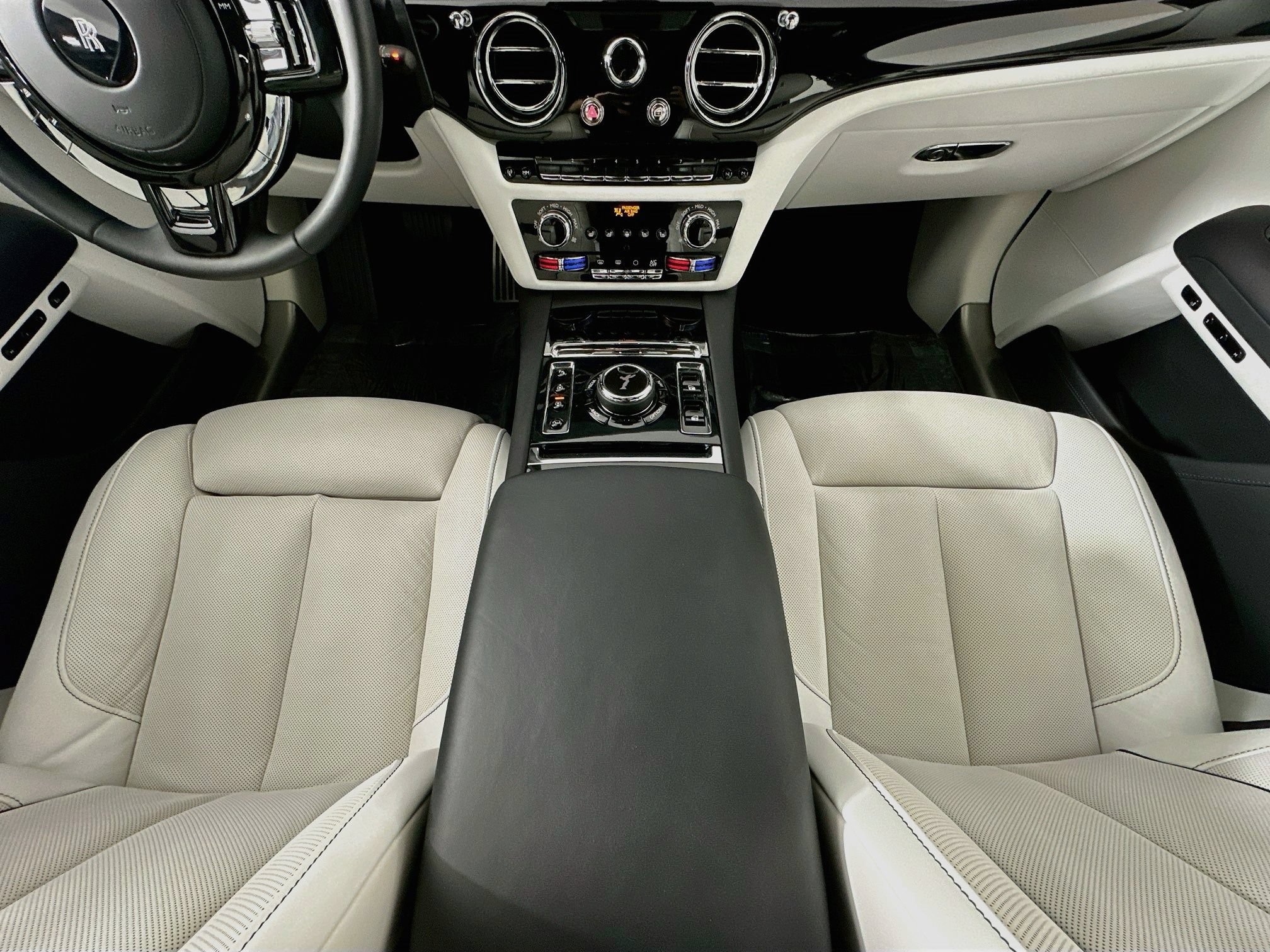 Certified 2022 Rolls-Royce Ghost AWD/4WD image 23