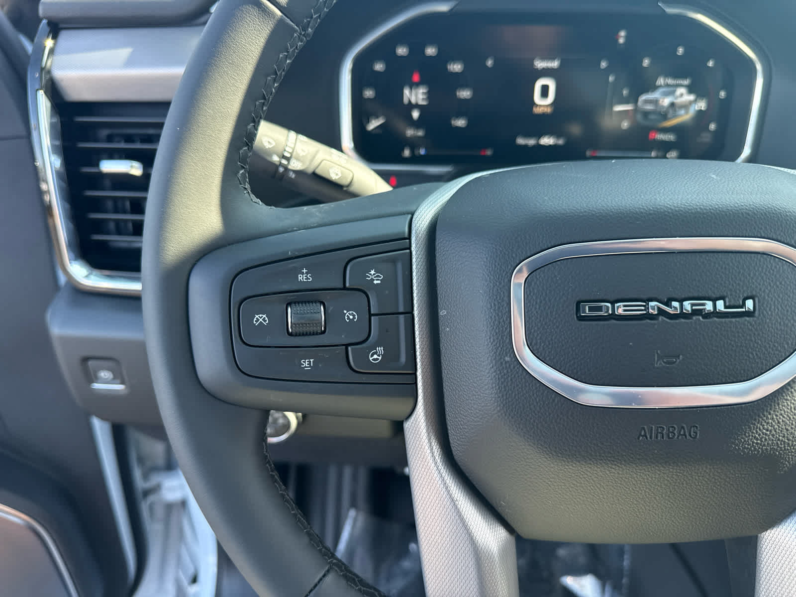 New 2026 GMC Sierra 3500 Denali w/ Denali Reserve Package AWD/4WD image 18