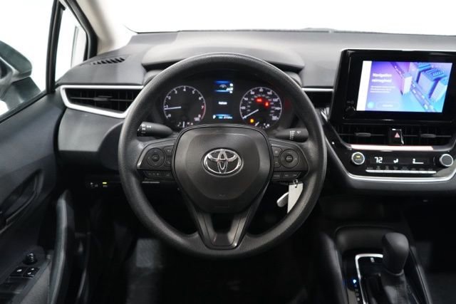 Used 2025 Toyota Corolla LE image 14