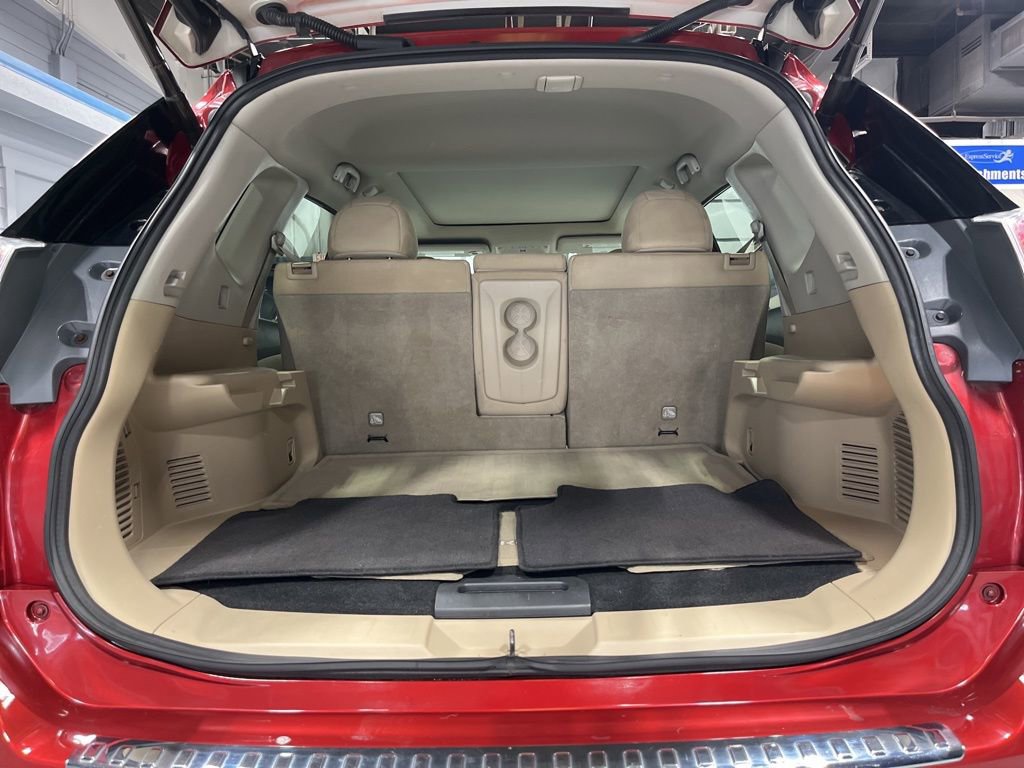 Used 2016 Nissan Rogue SV w/ SV Premium Package image 35