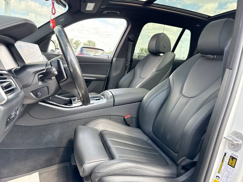 Used 2019 BMW X5 xDrive40i w/ Convenience Package AWD/4WD image 11