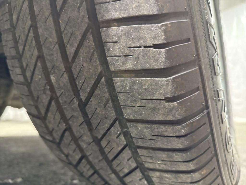 Used 2023 Jeep Grand Cherokee L Laredo w/ Luxury Tech Group I RWD image 36