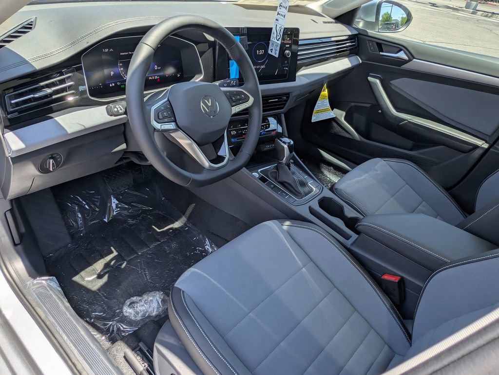 New 2025 Volkswagen Jetta SE image 10