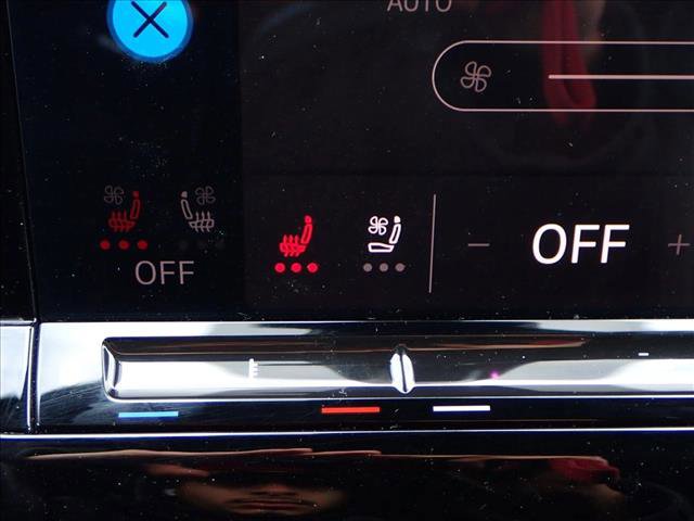 Used 2024 Volkswagen Atlas Cross Sport SE image 20