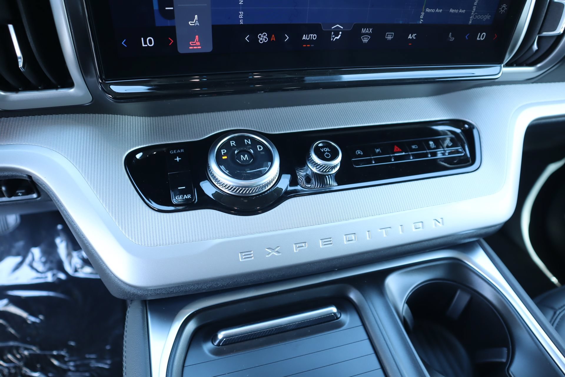 New 2026 Ford Expedition Active AWD/4WD image 9