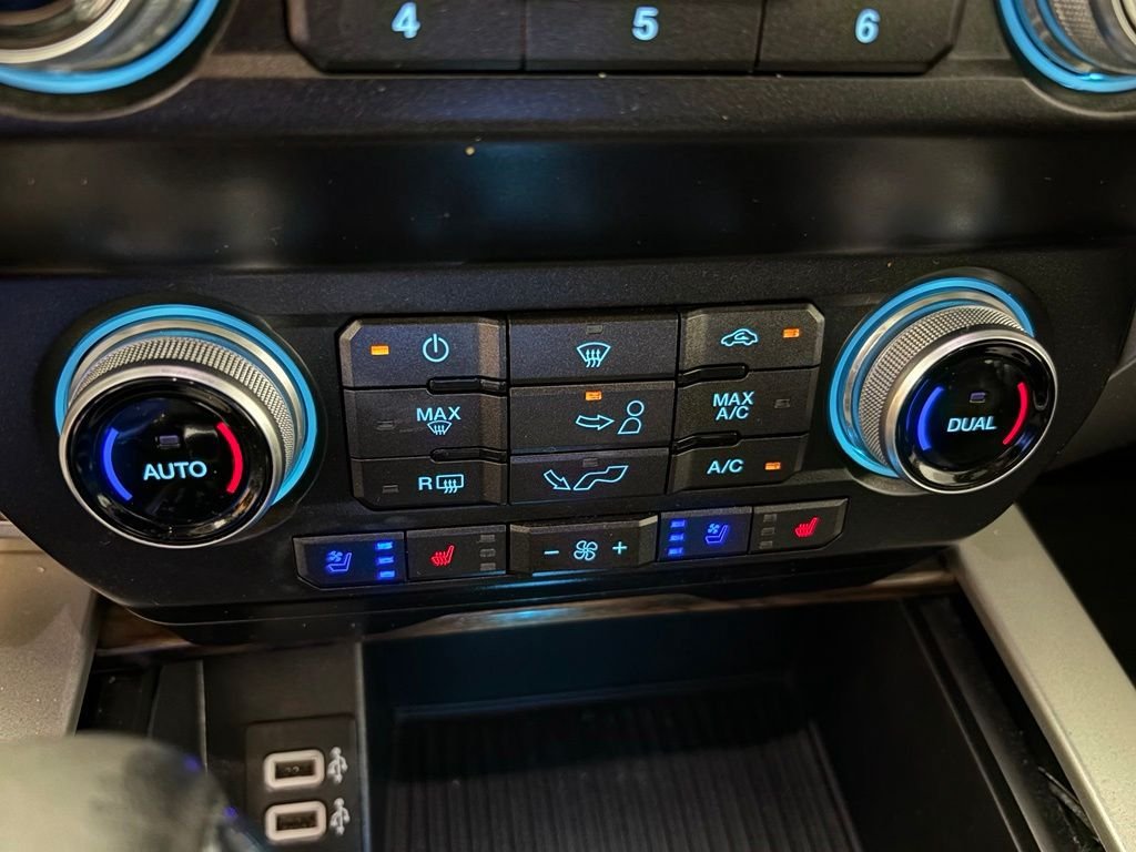 Used 2019 Ford F150 Lariat w/ Equipment Group 502A Luxury AWD/4WD image 29