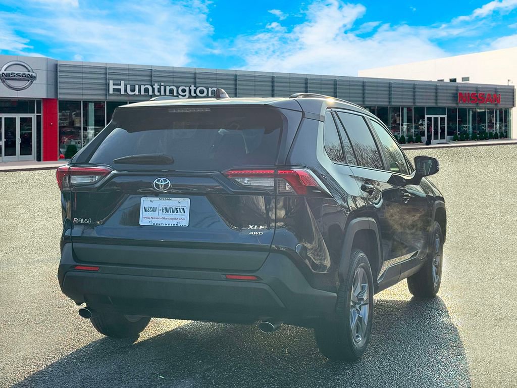 Used 2024 Toyota RAV4 XLE image 4