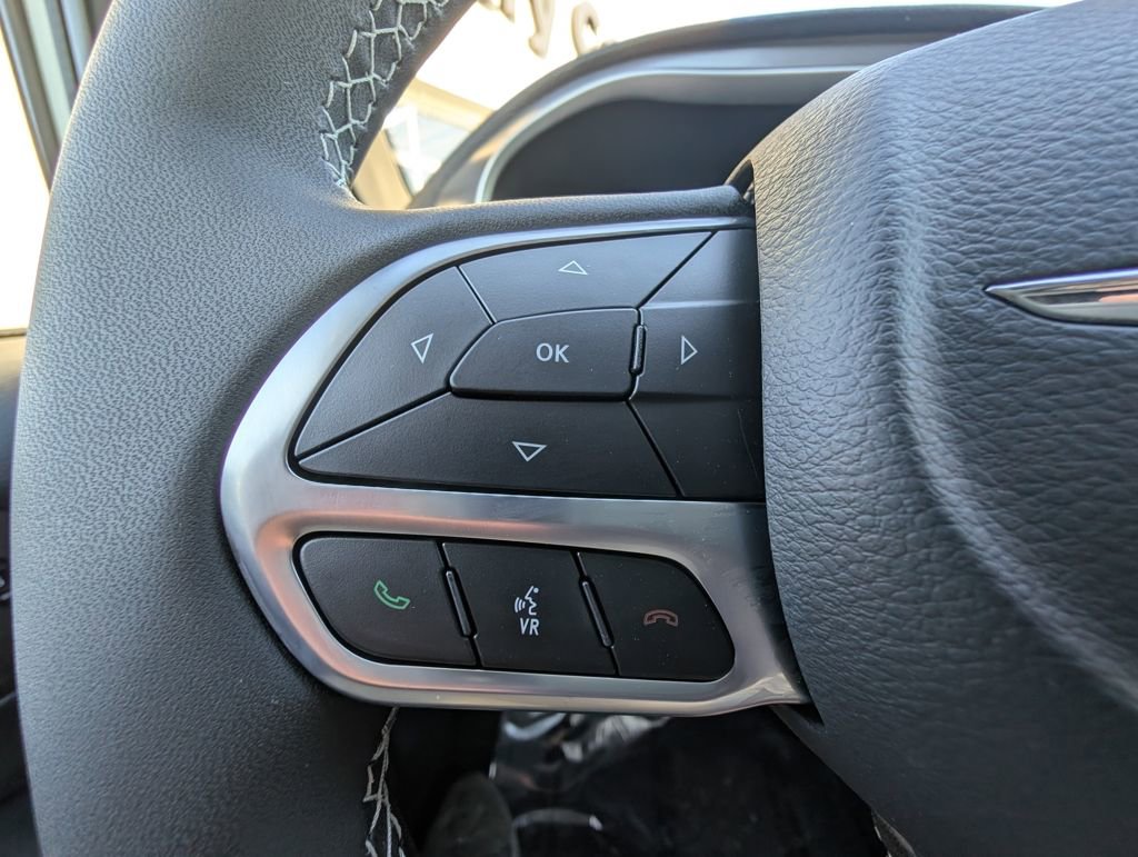 New 2026 Chrysler Pacifica Select image 21