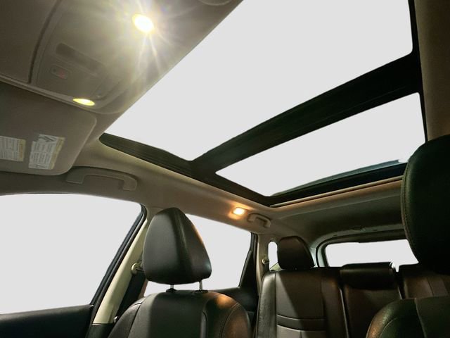 Used 2016 Nissan Rogue SL w/ SL Premium Package image 23