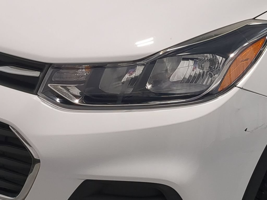 Used 2019 Chevrolet Trax LS w/ Tint and Cruise Package FWD image 14