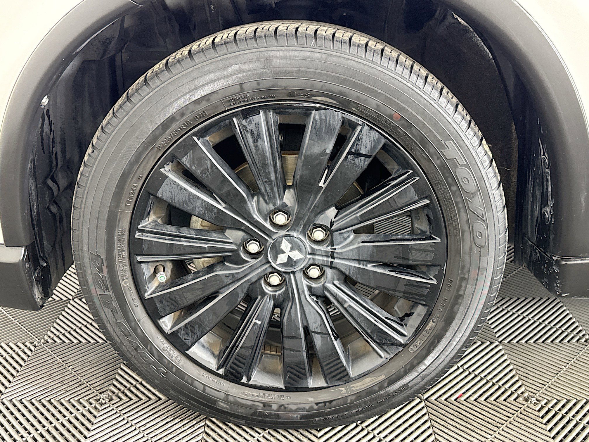 Used 2020 Mitsubishi Outlander LE image 37