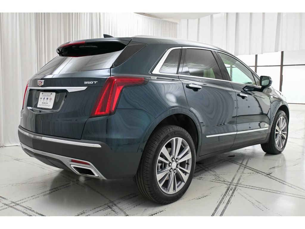 Certified 2025 Cadillac XT5 Premium Luxury AWD/4WD image 7