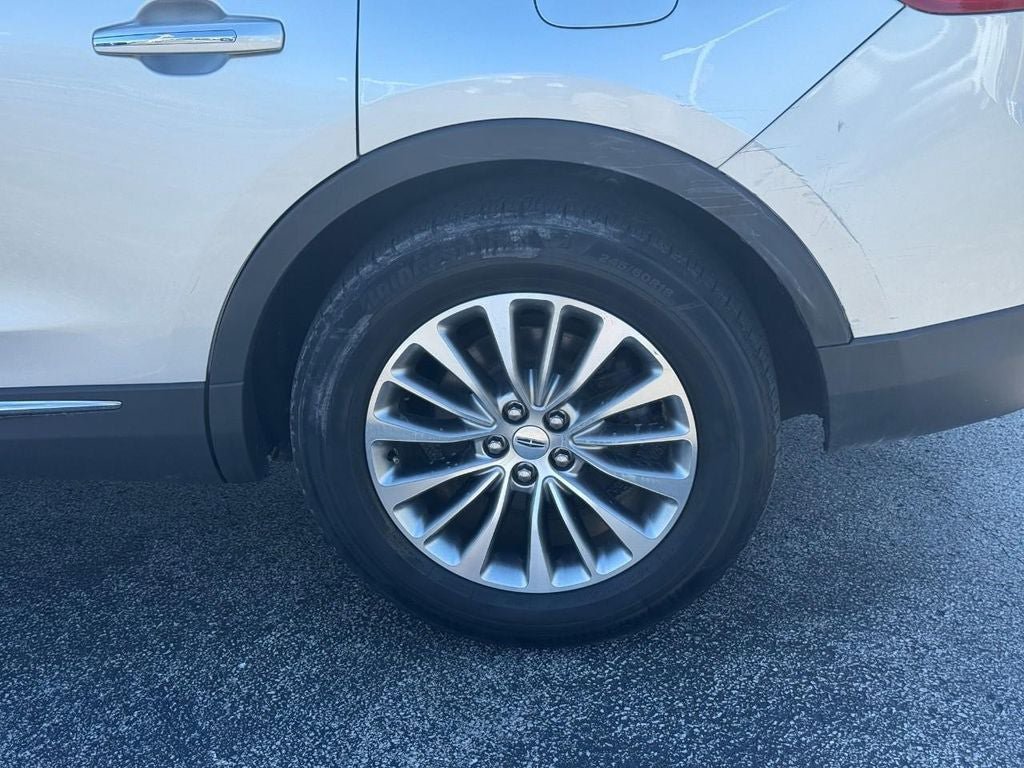 Used 2018 Lincoln MKX Select w/ Select Plus Package FWD image 9