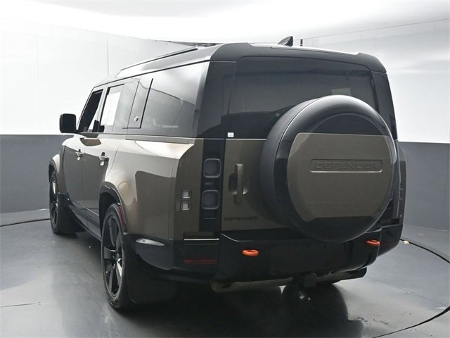 Used 2024 Land Rover Defender 130 X image 6