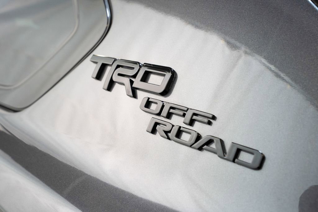 Used 2026 Toyota Sequoia Limited w/ TRD Off-Road Package AWD/4WD image 4