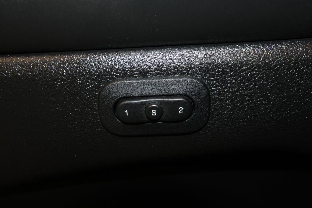 Used 2020 Jeep Grand Cherokee Overland image 9